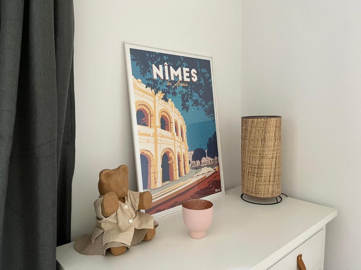 Nimes , Appartement Renove Dans Immeuble Classe. Exteriör bild