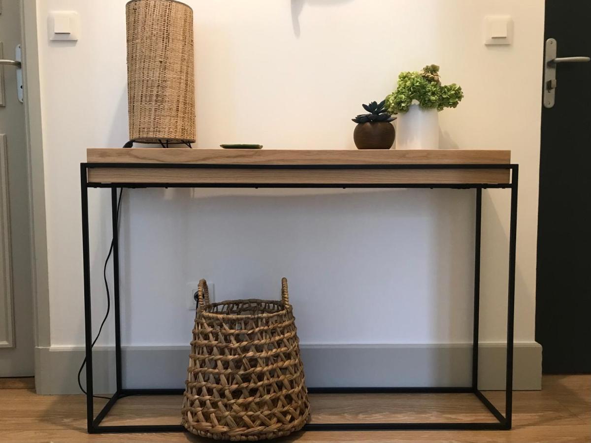 Nimes , Appartement Renove Dans Immeuble Classe. Exteriör bild