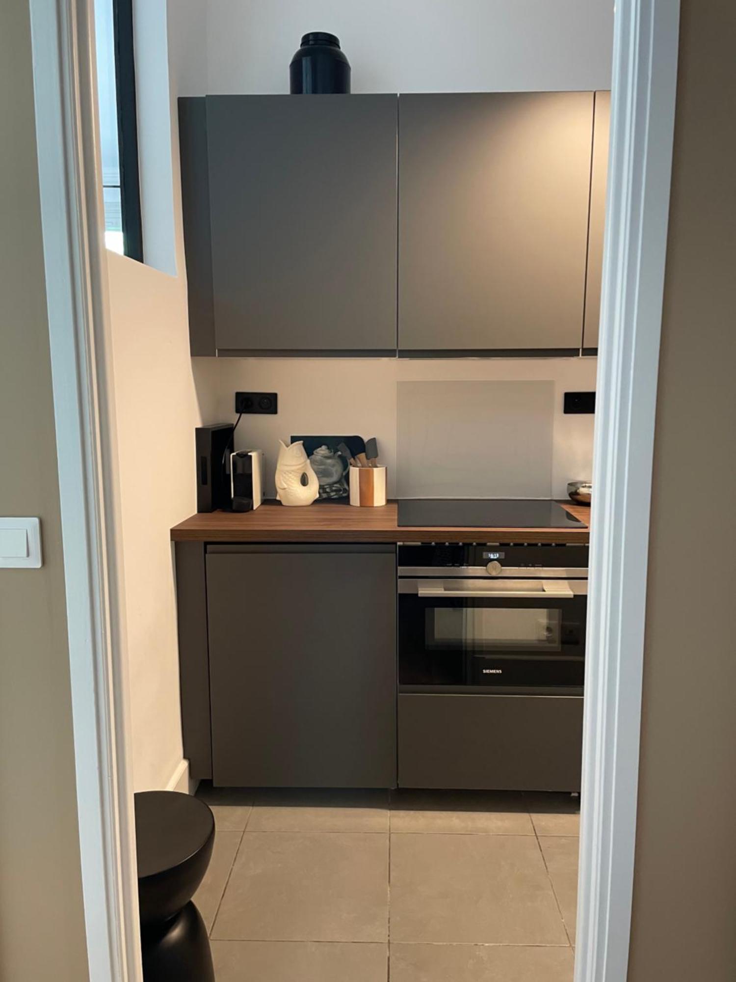 Nimes , Appartement Renove Dans Immeuble Classe. Exteriör bild