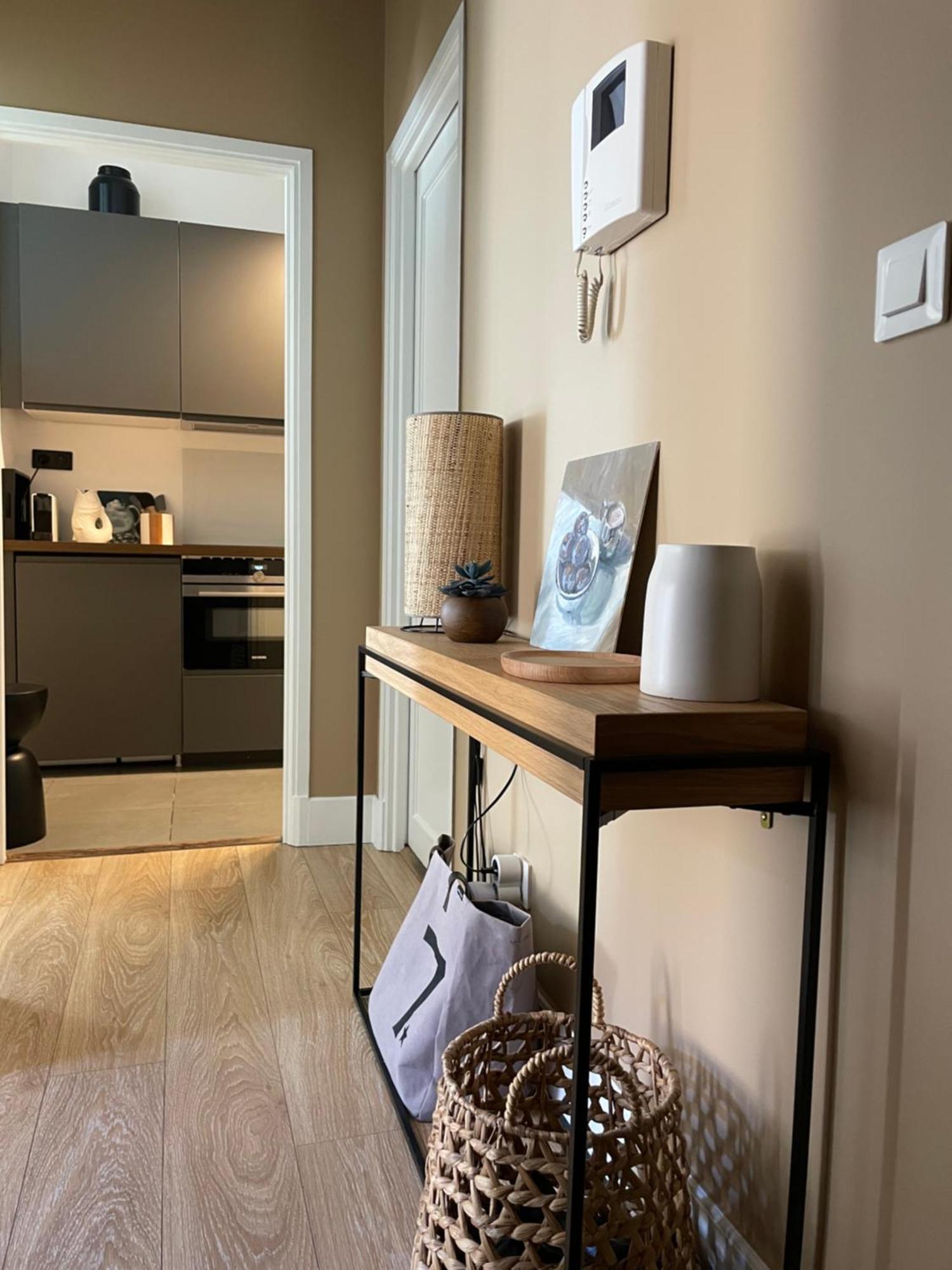 Nimes , Appartement Renove Dans Immeuble Classe. Exteriör bild